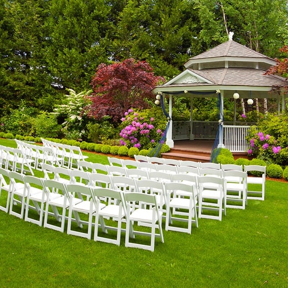 we offer personalized tours of our wedding & event trailers to help you choose the perfect one for your special day